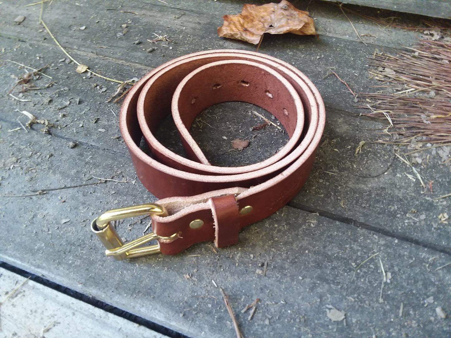 Men's Leather Belt -  Medium Brown Traditional Harness Leather